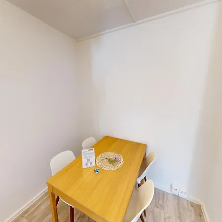 Family-apartment Mit Balkon Chemnitz