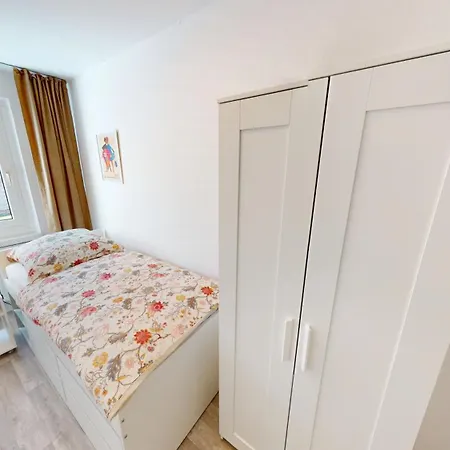 Family-apartment Mit Balkon Und Wlan Апартаменты Хемниц